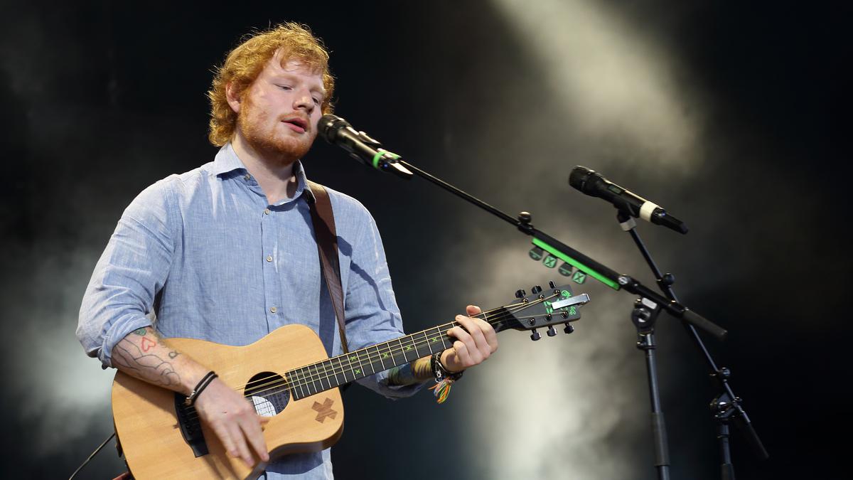Penuh Perasaan, Ed Sheeran Cover Lagu 'Ain’t No Sunshine ...