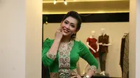 Ratna Listy sejak lama memang memiliki kepedulian besar terhadap sosial.