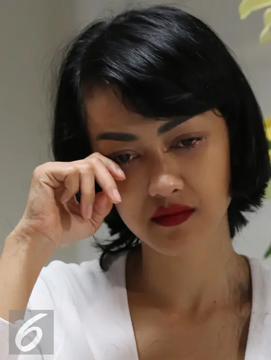 Julia Perez sebelum terbaring sakit | foto : (Liputan6.com/Herman Zakharia)