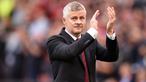 Ole Gunnar Solskjaer menandatangani kontrak baru pada bulan Juli 2021 setelah berhasil membawa Manchester United finsih menjadi runner-up Liga Inggris dan menembus final Liga Europa pada musim lalu. Diketahui bahwa Solskjaer menerima bayaran sebesar 7,5 juta pounds per tahun. (AFP/Oli Scarff)