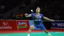 Pebulu tangkis tunggal putra Indonesia, Anthony Sinisuka Ginting mengembalikan kok saat melawan Kantaphon Wancharoen (Thailand) pada babak kualifikasi Indonesia Masters 2026 di Istora Gelora Bung Karno, Senayan, Jakarta, Selasa (20/1/2026). (Bola.com/Bagaskara Lazuardi)