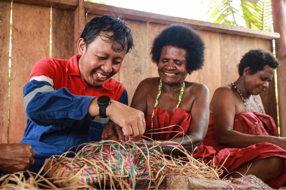 Pertamina Bangun Kampung Adat Malasigi Papua jadi Berdikari Energi