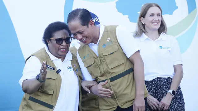 Wakil Menteri Dalam Negeri (Wamendagri) Ribka Haluk saat menghadiri acara Puncak Peringatan Hari Lingkungan Hidup Sedunia Tahun 2025 yang digelar di Pantai Kuta, Kabupaten Badung, Bali, Kamis (5/6/2025).