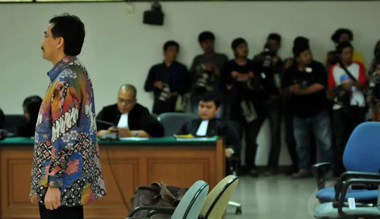 Terdakwa kasus dugaan korupsi proyek Pusat Pendidikan Pelatihan dan Sekolah Olahraga Nasional (P3SON) Hambalang, Bogor, Jawa Barat ini divonis 4 tahun penjara dan denda Rp 200 juta. (Liputan6.com/Johan Tallo)