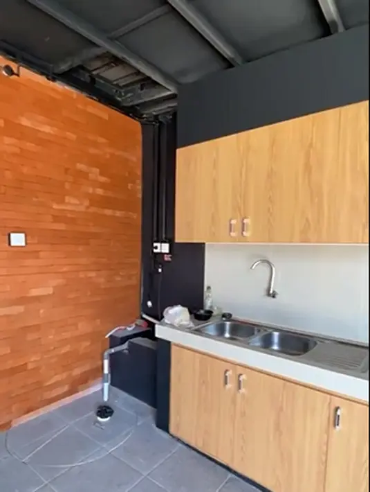 Tantri Kotak Bisnis Kontrakan (Instagram/Tantri Kotak Bisnis Kontrakan)