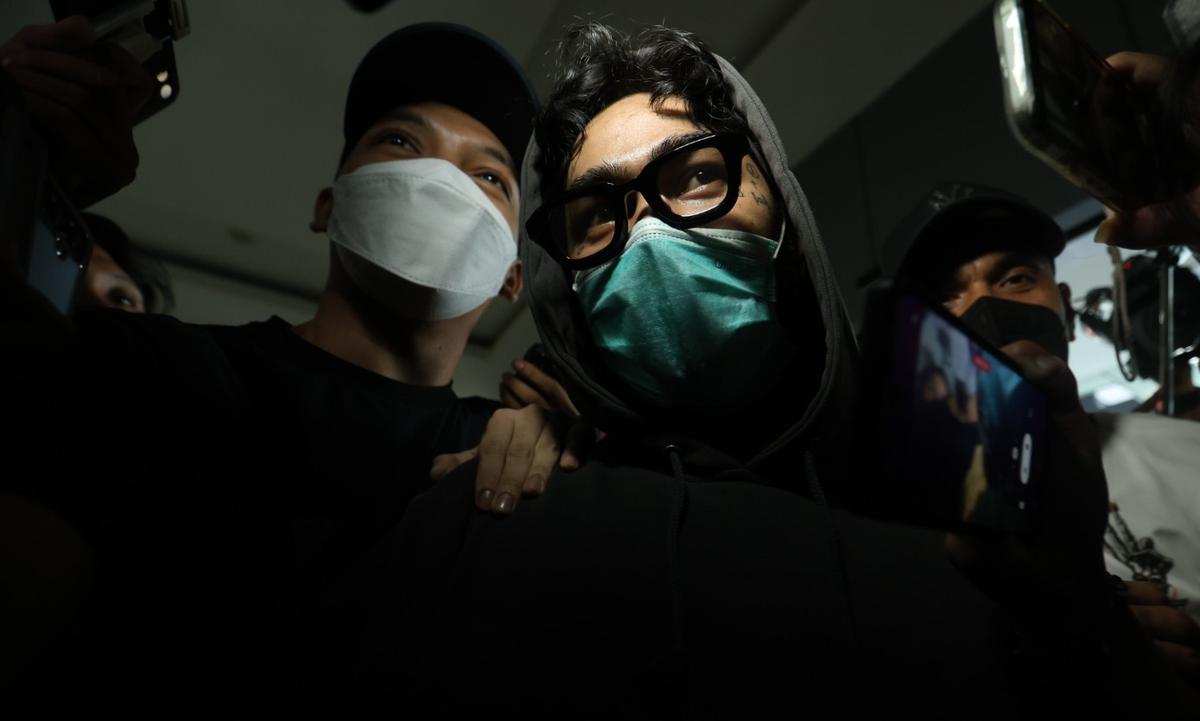 FOTO: Onadio Leonardo Jalani Asesmen di BNNP DKI Usai Ditangkap Kasus Narkoba