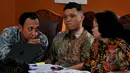 Pihak KPK selaku tergugat kompak mengenakan batik saat menghadiri  Sidang lanjutan Praperadilan  Komjen Budi Gunawan di Pengadilan Negeri (PN) Jakarta Selatan, Selasa (10/2/2015). (Liputan6.com/Johan Tallo)