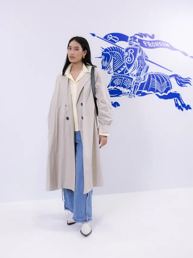 14 Gaya Elegan Artis Wanita Hadiri Acara Burberry Outerwear 2024 di Jakarta, Mikha Tambayong, Syifa Hadju, hingga Aaliyah Massaid