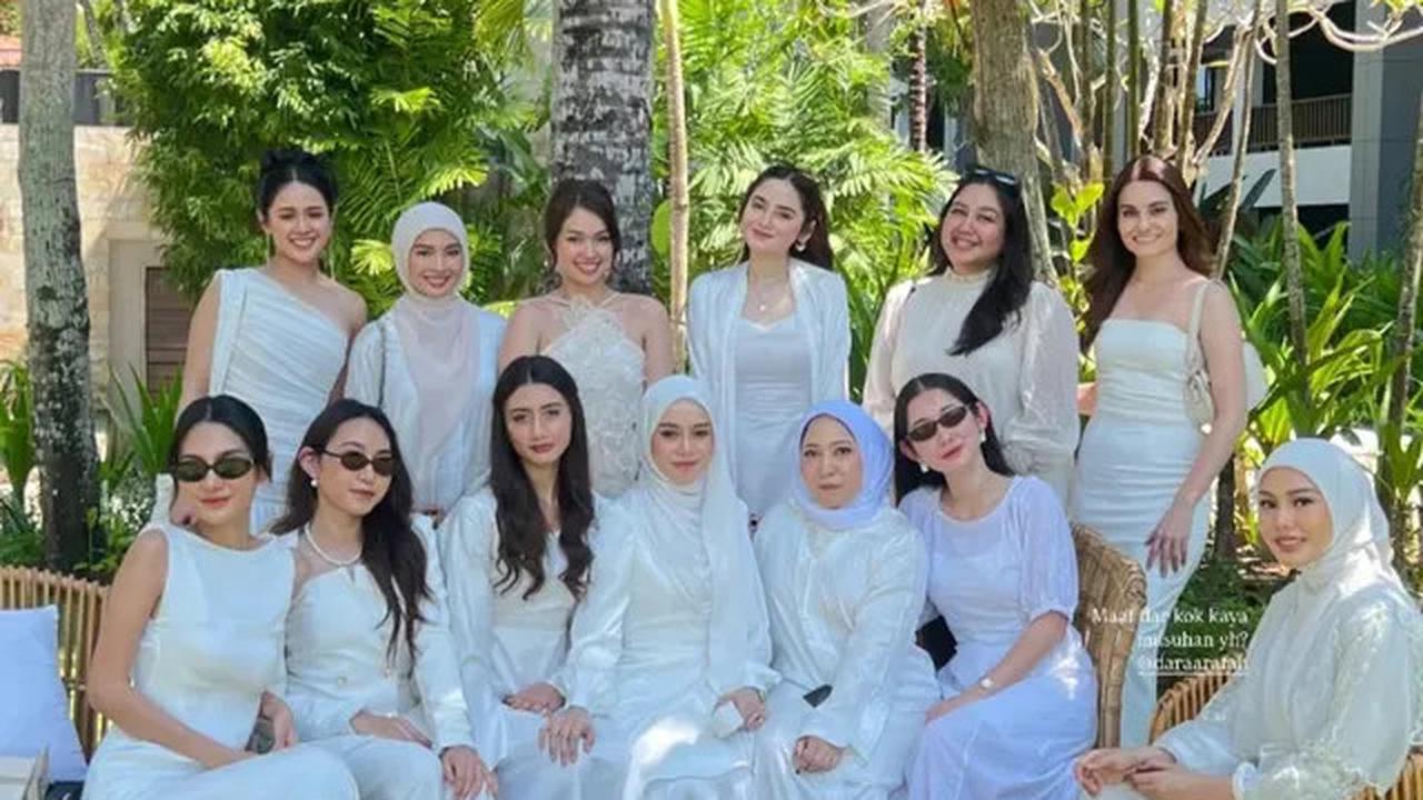 8 Potret Akad Nikah Harris Vriza dan Haviza di Bali, Beri Mahar Emas Batangan
