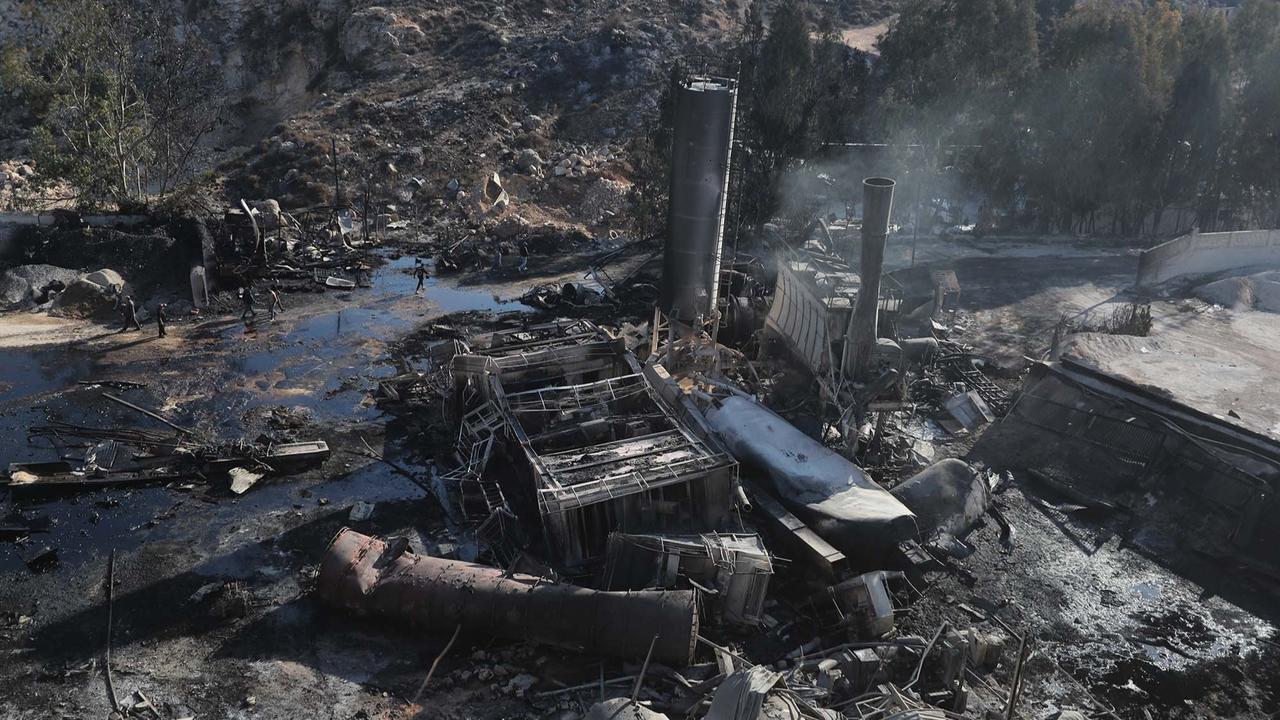 FOTO: Kebakaran Besar Usai Serangan Udara Israel, Lebanon Tuding Pelanggaran Gencatan Senjata