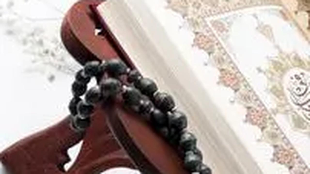 Hukum Suka Minta Ditraktir & Oleh-oleh dalam Islam, Boleh atau Tidak?
