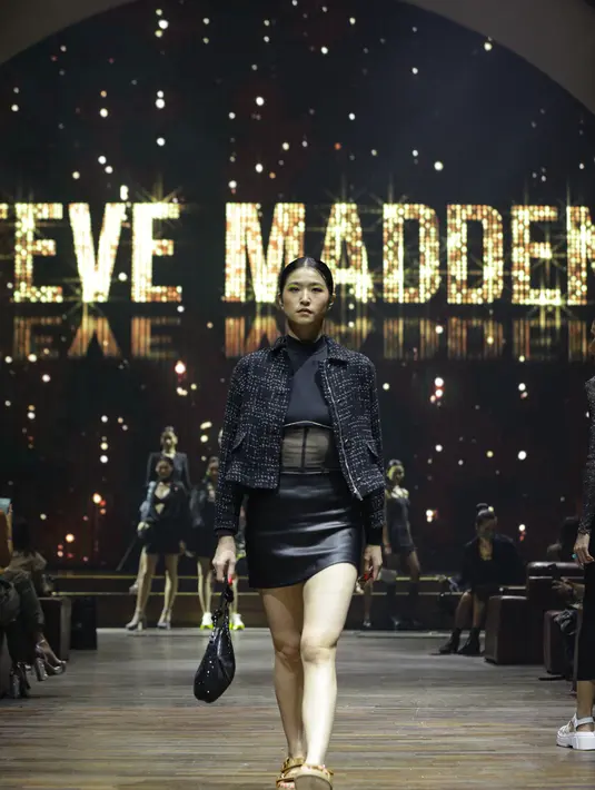 Stylish boots juga tersedia bagi para pecinta fashion. Stylish boots kali ini dihadirkan bagi kamu yang berencana berlibur ke negara musim dingin. Foto: Document/Steve Madden.