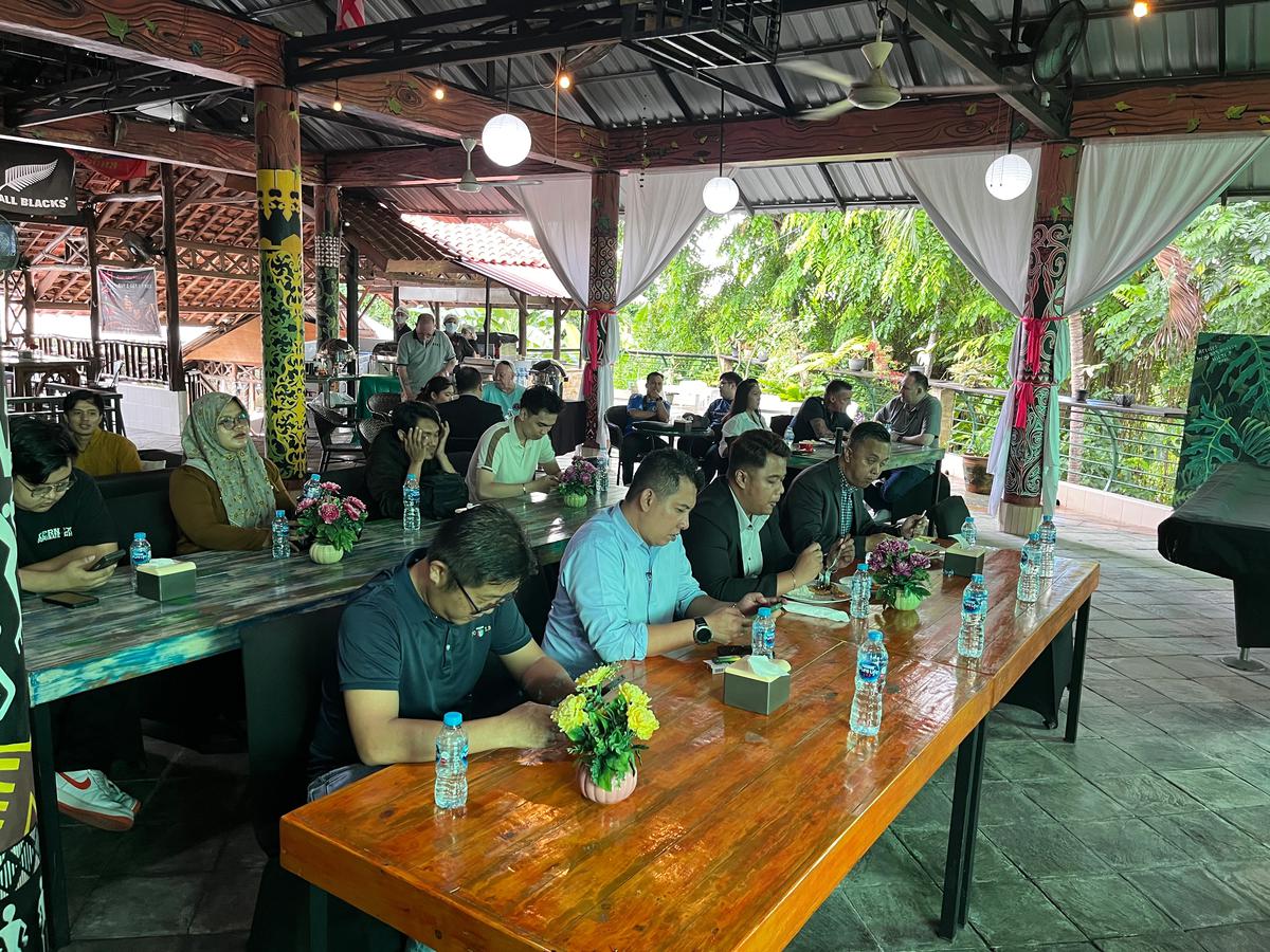 IEG Sosialisasi Nobar Resmi di Batam, Pelaku Usaha Respons Positif