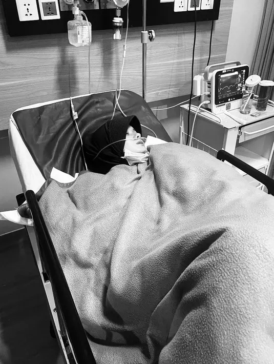 Dinda Hauw (Instagram/dindahw)