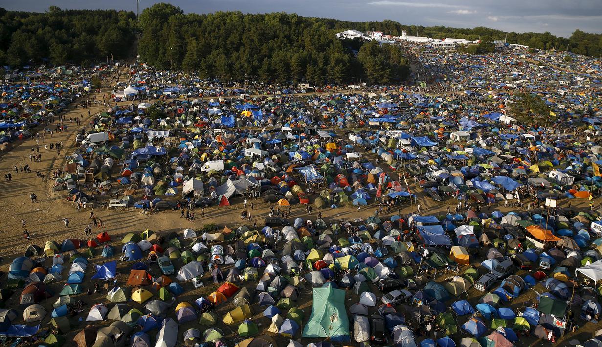padati festival woodstock di polandia