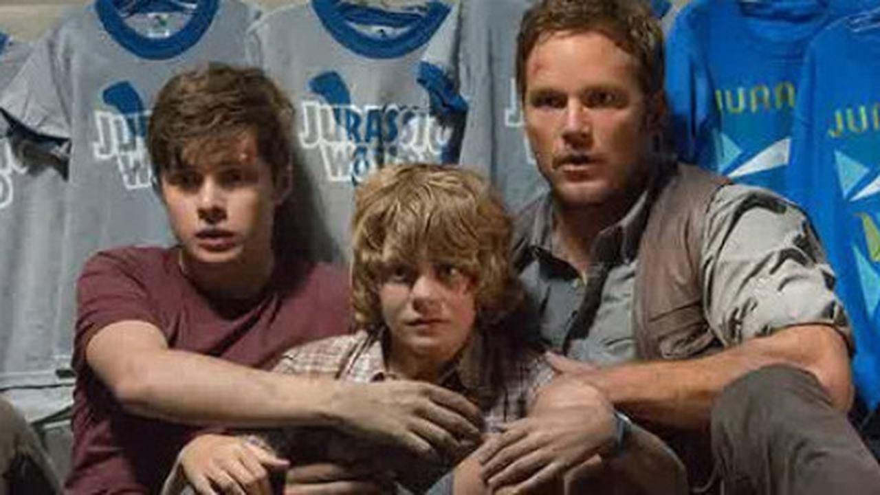Keren, JURASSIC WORLD geser THE AVENGERS jadi film terlaris