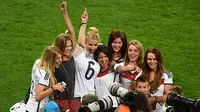 Wags Jerman (Daily Mail)
