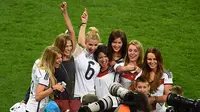 Aksi WAGs Cantik Jerman Setelah Jadi Juara Dunia