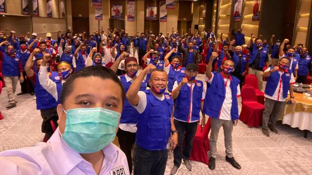 Erwin Aksa kukuhkan tim pemenangan Appi-Rahman (Istimewa)