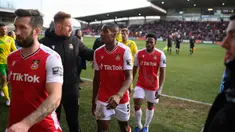 Dalam sejarah Liga Inggris hingga saat ini, ada 5 klub dari luar Inggris, tepatnya Wales, yang berkompetisi di sepak bola Inggris. Hal ini diperbolehkan mengingat Wales juga menjadi bagian dari Inggris Raya dan saat kelimanya bergabung, Liga Wales belum resmi digulirkan. Mau tahu kelima klub tersebut? Yuk disimak uraiannya. (AFP/Oli Scarff)