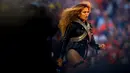 Menurut Forbes, Beyonce memiliki jumlah kekayaan USD54 juta atau sekitar Rp 704 miliar. Selain konser, kekayaan istri Jay Z itu juga berasal dari penjualan album termasuk Lemonade yang merajai peringkat penjualan album. (Ronald Martinez/Getty Images/AFP)