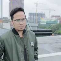 Sejak kapan Adera senang bermusik dan bernyanyi?