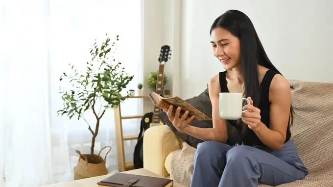 wanita juli ketenangan batin damai