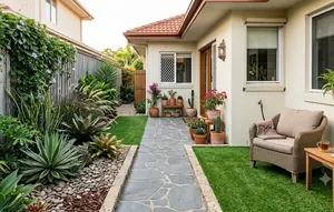 6 Inspirasi Taman Samping Rumah yang Cantik Tanpa Perlu Perawatan Harian
