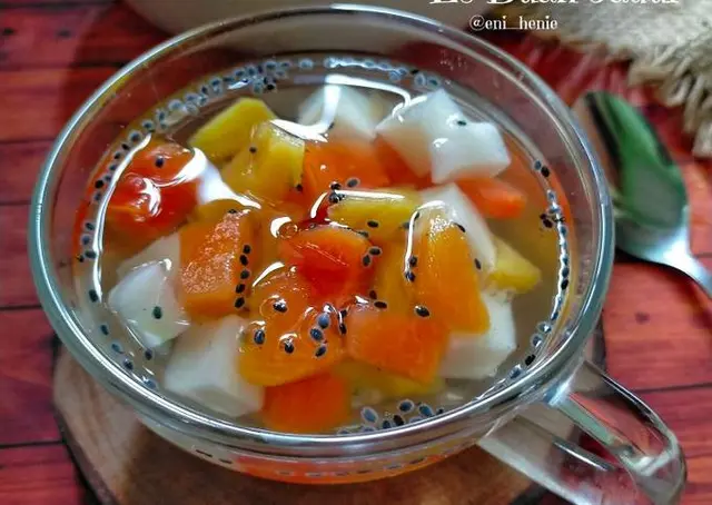 Bikin sendiri di rumah, 5 resep es buah segar yang lebih enak dari jualan pinggir jalan