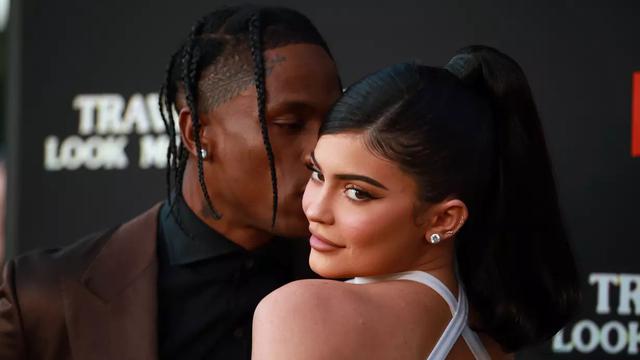 Dikabarkan Putus, Ini 6 Momen Manis Kylie Jenner dan Travis Scott
