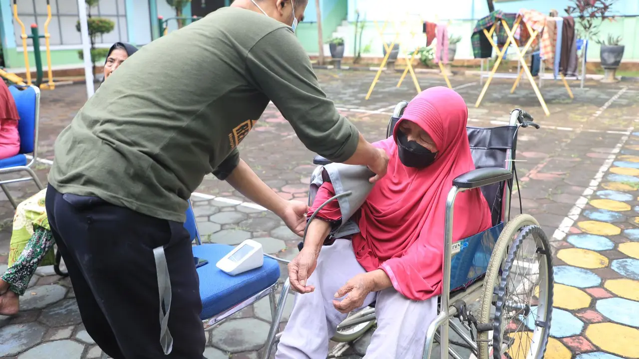 Rumah Perlindungan Sosial (RPS) di Kota Tangerang (Liputan6.com/Pramita Tristiawati)