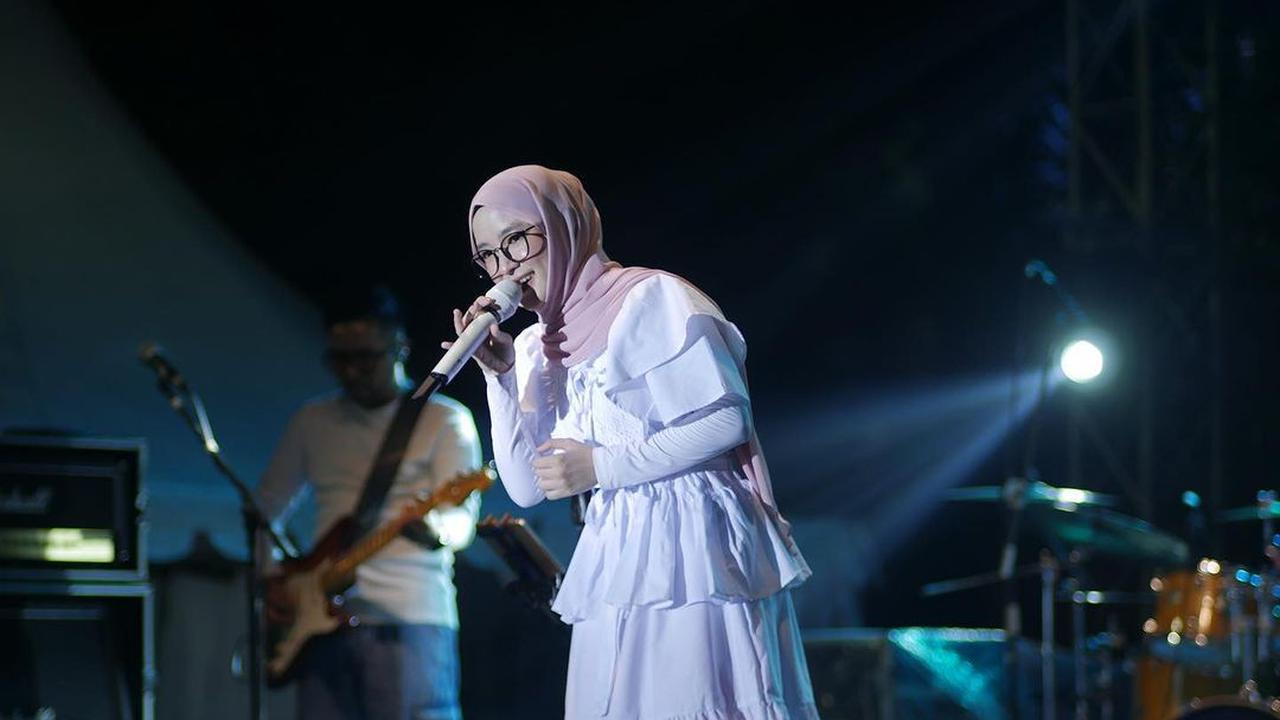 Potret Nissa Sabyan di Awal Karier yang Kini jadi Penyanyi Sukses dan Menikah dengan Ayus