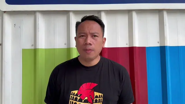 Vicky Prasetyo maju sebagai calon legislatif (caleg) DPR RI di dapil Jawa Barat VI dari Partai Perindo.
