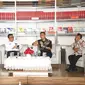 Banyak cara dilakukan untuk menghadirkan bahan bacaan agar sampai ke masyarakat. Salah satunya dengan perpustakaan bergerak. Hal itu diulas dalam Pameran Pustaka Bergerak dan Talk Show Penggerak Literasi Bicara, Selasa (16/7/2022). (Liputan6.com/ Ist)