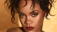 "Rihanna sangat fokus dengan kariernya pada masa ini dan itu adalah prioritasnya. Memulai keluarga belum menjadi hal penting untuknya saat ini," lanjut sumber. (instagram/badgalriri)