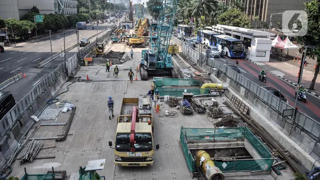 FOTO: Memantau Progres Pembangunan MRT Fase 2A