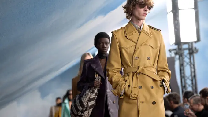 Intepretasi Musik Inggris yang Legendaris ala Burberry dalam Mode di London Fashion Week 2026