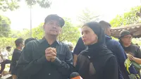 Indra Bekti saat pemakaman Soebronto Laras, Kamis (21/9/2023)