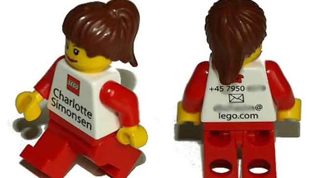 Kartu nama Lego