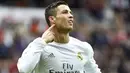 Cristiano Ronaldo merayakan golnya saat madrid menang atas Celta de Vigo di Stadion Santiago Bernabeu , Madrid, Sabtu (5/3/2016). (AFP/Gerard Julien)