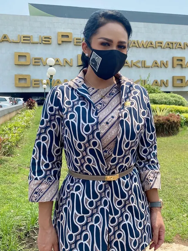 Krisdayanti.