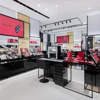 Chanel Beauty membuka gerai terbarunya di Senayan City, Jakarta