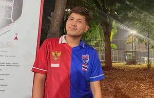 Jirayut Tampil Unik di Final FIFA ASEAN Cup 2026, Pakai Jersey Setengah Merah dan Biru