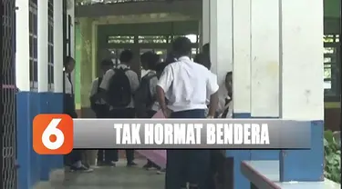 Dua siswa SMP di Batam, Kepulauan Riau, dikeluarkan dari sekolah lantaran menolak hormat bendera dan menyanyikan Indonesia Raya.