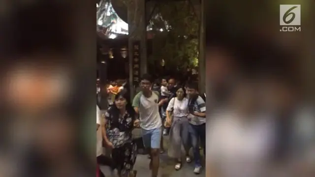 VIDEO: Detik-detik Gempa Hebat Guncang China