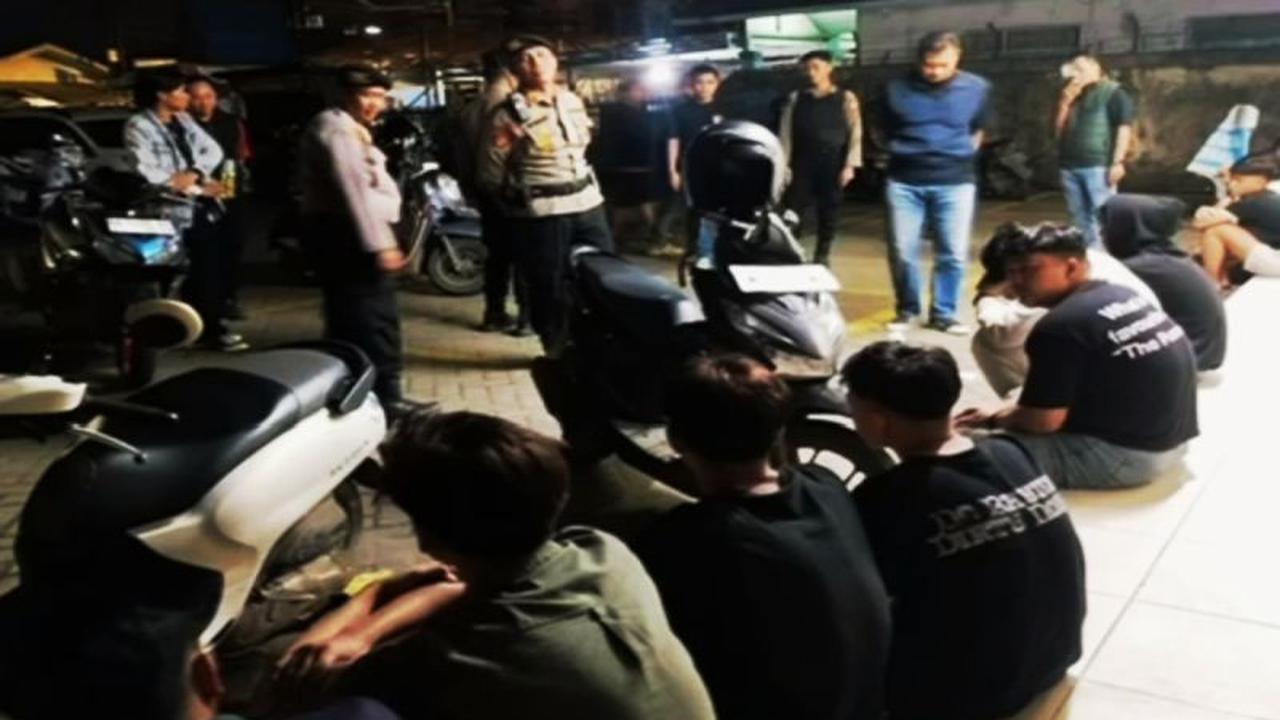 Patroli Macan Polresta Banjarmasin Ringkus 41 Remaja Perang Sarung, Amankan Sajam dan Balap Liar