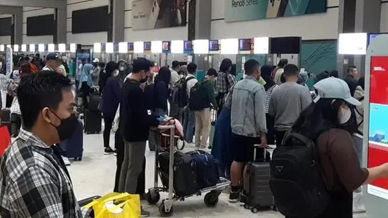 ACI mencatat, jumlah pergerakan penumpang di Bandara Soekarno-Hatta sepanjang Januari-Desember 2022 mencapai 39,60 juta orang.