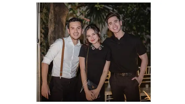 6 Potret Persahabatan Rizky Nazar dan Verrell Bramasta, Bak Saudara Kandung