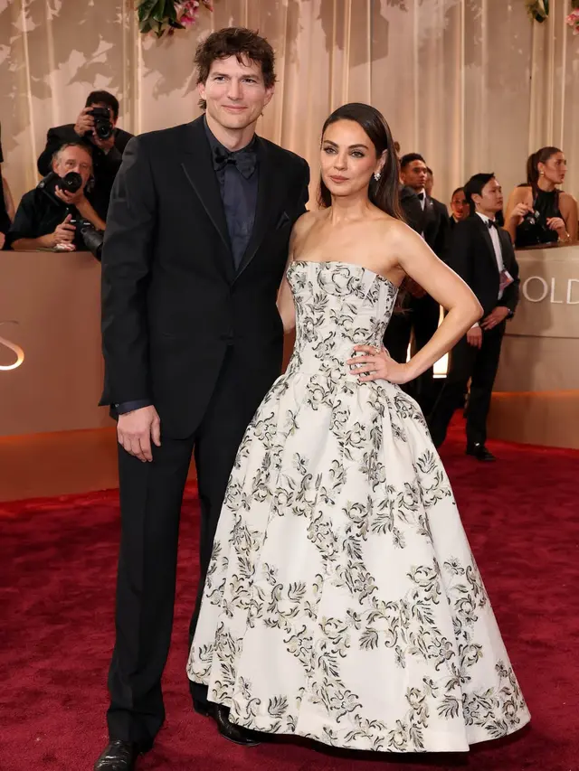 Adu Gaya Pasangan Selebriti Hadiri Golden Globes 2026, Ada Selena Gomez-Benny Blanco hingga Kylie Jenner-Timothy Chalamet