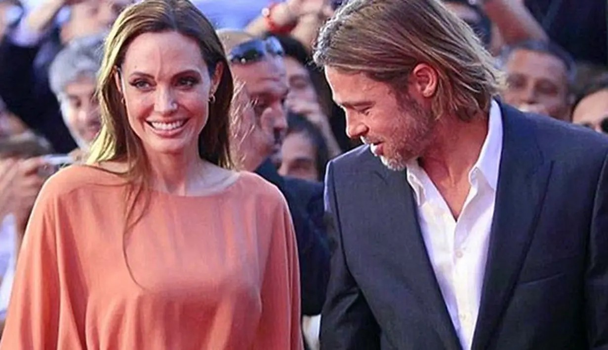 Perceraian pasangan Brangelina ini awalnya terjadi saat Jolie menggugat cerai Pitt. Namun kabar terbaru datang bahwa gugatan itu telah dicabutnya kembali oleh ibu dari enam orang anak itu.  (Instagram/brangelinaofficial)